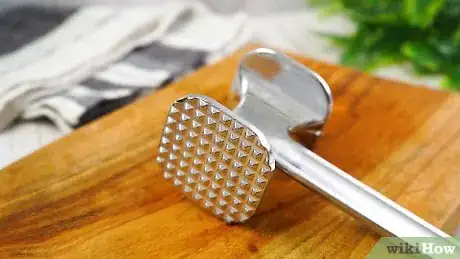 Imagen titulada Tenderize Chicken Step 1