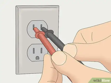 Imagen titulada Test an Outlet with a Multimeter Step 3