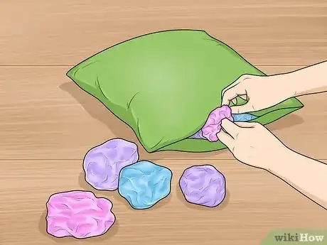 Imagen titulada Recycle Old Plastic Bags Step 10