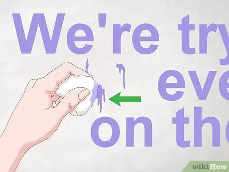 Imagen titulada Paint Quotes on Walls Step 12