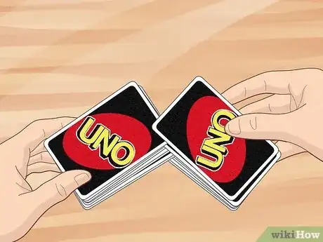 Imagen titulada Deal Cards for Uno Step 1