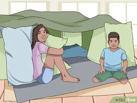 Imagen titulada Help Young Siblings Bond Step 3
