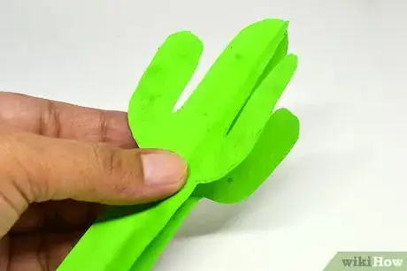 Imagen titulada Make a Paper Cactus Step 4
