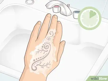 Imagen titulada Remove Henna Step 5