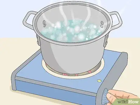 Imagen titulada Clean a Wax Pot Step 15