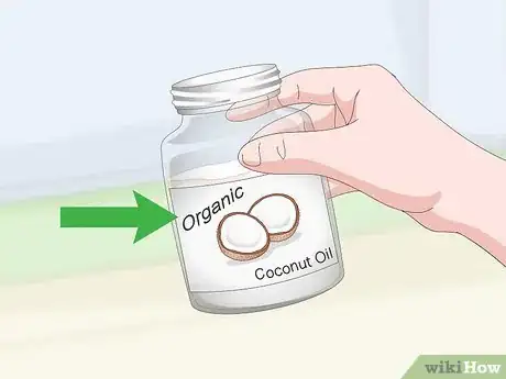 Imagen titulada Use Coconut Oil Step 6