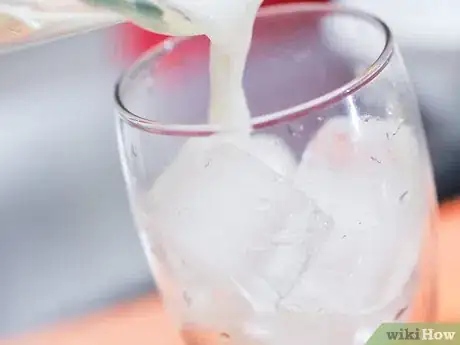 Imagen titulada Make Soursop Juice Step 17