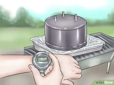 Imagen titulada Season a Dutch Oven Step 9
