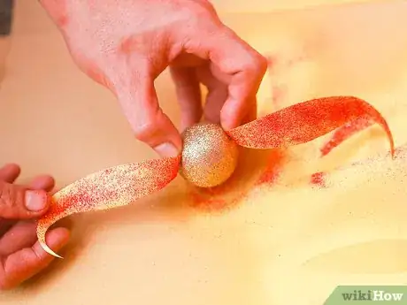 Imagen titulada Make a Golden Snitch Step 11
