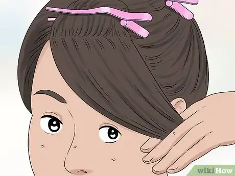 Imagen titulada Razor Cut Bangs Step 21