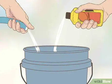 Imagen titulada Wash a Car by Hand Step 3