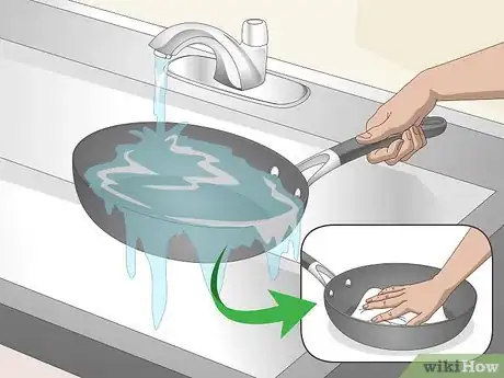 Imagen titulada Clean Circulon Pans Step 8