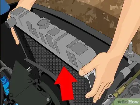 Imagen titulada Change a Car Radiator Step 12
