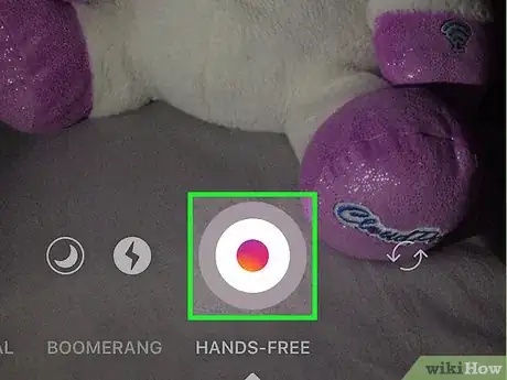 Imagen titulada Record Hands‐Free Video on Instagram Step 5