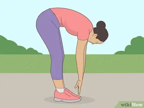 Imagen titulada Burn Fat While Walking Step 12