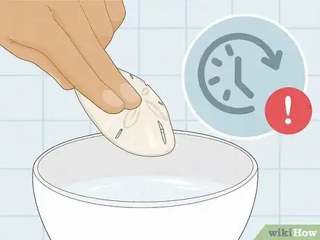 Imagen titulada Clean Sand Dollars Step 3
