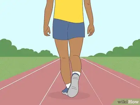 Imagen titulada Burn Fat While Walking Step 18