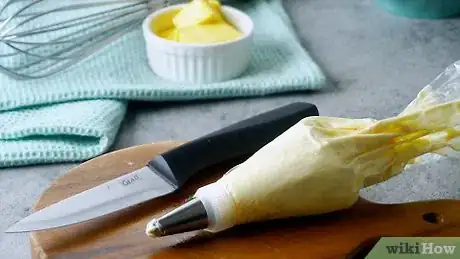 Imagen titulada Make Buttercream Filling Step 22