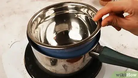 Imagen titulada Melt Chocolate Step 2