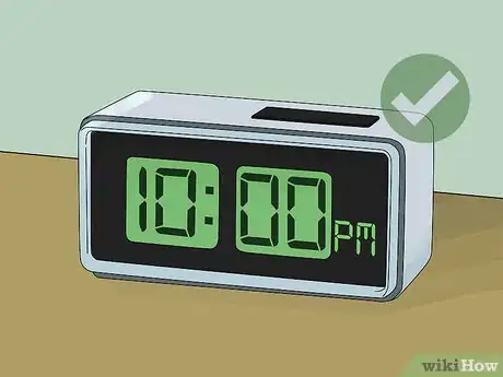 Imagen titulada Pretend to Sleepwalk Step 7