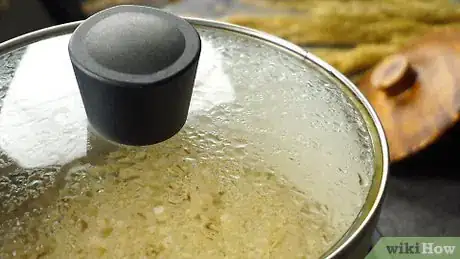 Imagen titulada Cook Rice with Chicken Broth Step 9