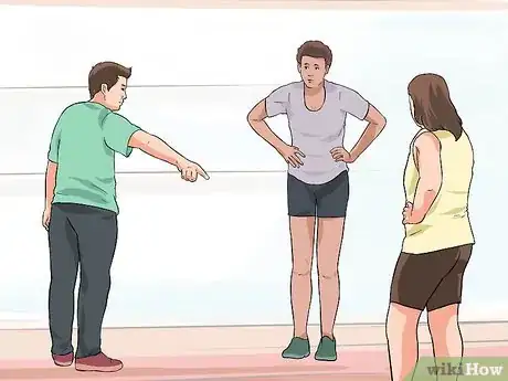 Imagen titulada Be a Middle Hitter in Volleyball Step 12