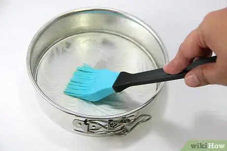 Imagen titulada Make a Bailey's Cheesecake Step 2