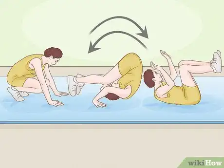 Imagen titulada Do a Standing Back Flip from the Ground Step 4