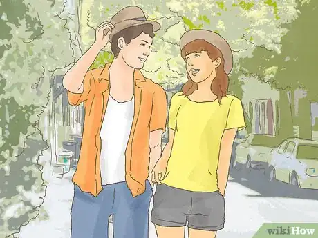 Imagen titulada Get a Kiss on the First Date Step 1
