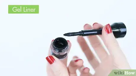 Imagen titulada Apply Eyeliner Step 3