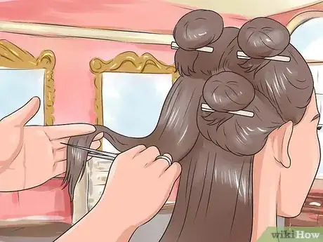 Imagen titulada Cut Hair in Layers Step 6