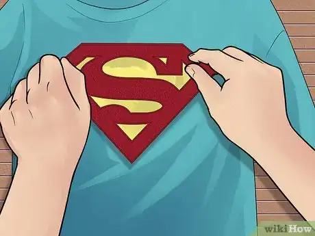 Imagen titulada Make a Superman Costume Step 8