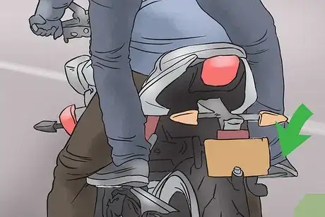 Imagen titulada Ride on the Back of a Motorcycle Step 12