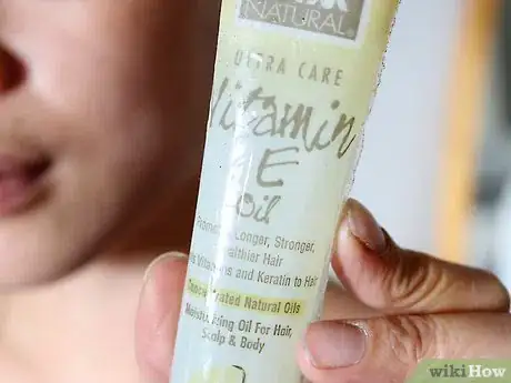 Imagen titulada Use Vitamin E Oil Final