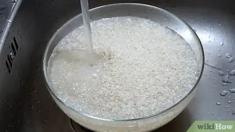 Imagen titulada Make Onigiri Step 1