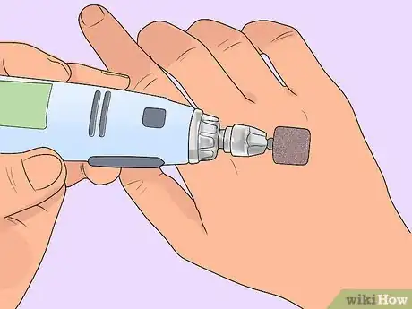 Imagen titulada File a Dog's Nails Step 8