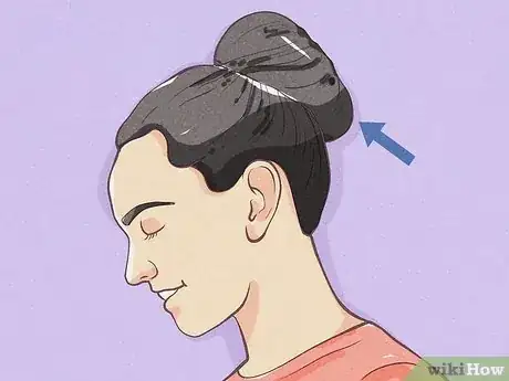 Imagen titulada Do a Doughnut Bun Without a Doughnut Step 10