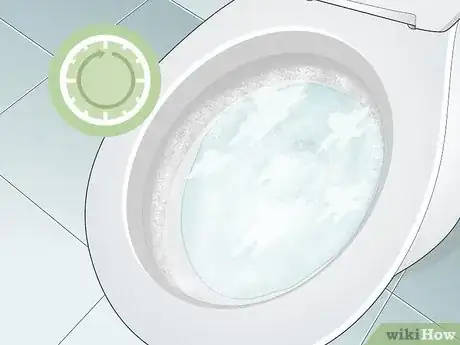 Imagen titulada Unclog a Toilet Step 7