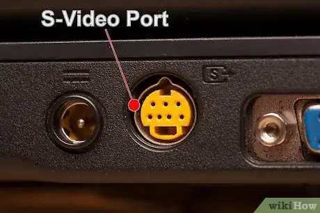 Imagen titulada Hook Up a Laptop to a TV Step 1Bullet2