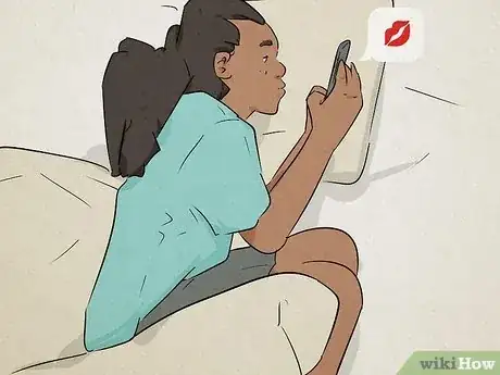 Imagen titulada Say Goodnight to Your Boyfriend over Text Step 11