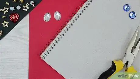 Imagen titulada Make Fake Earrings Step 1