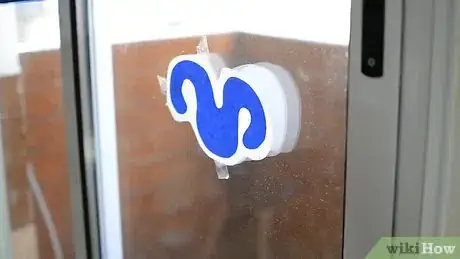 Imagen titulada Apply Window Decals Step 9