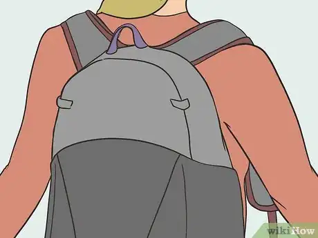 Imagen titulada Fit a Backpack Step 14.jpeg