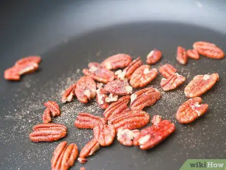 Imagen titulada Make Candied Pecans Step 6