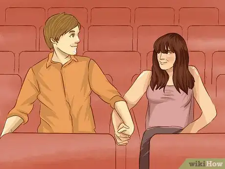 Imagen titulada Have a Successful First Date at the Movies (Guys) Step 9