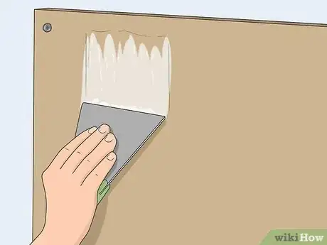 Imagen titulada Hang Cork Board Step 15