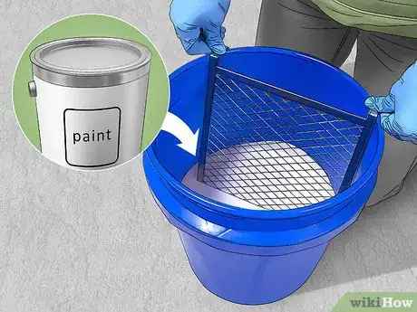 Imagen titulada Use a Paint Roller Step 4