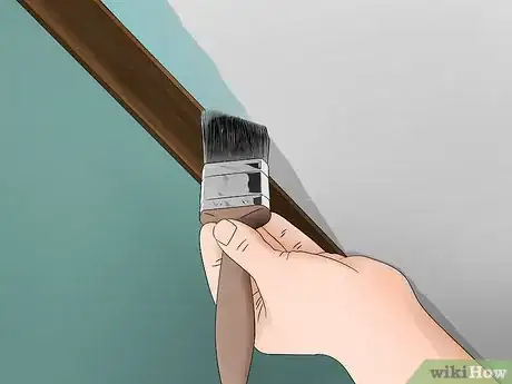 Imagen titulada Paint a Ceiling Step 9