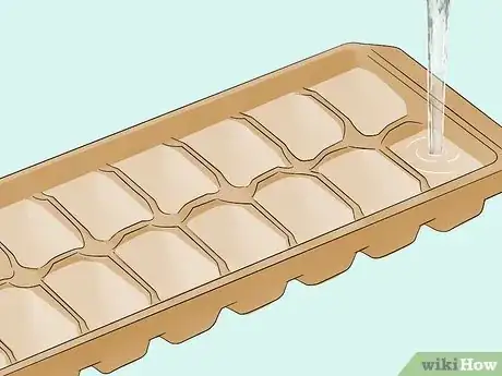 Imagen titulada Make Ice Cubes with an Ice Tray Step 4