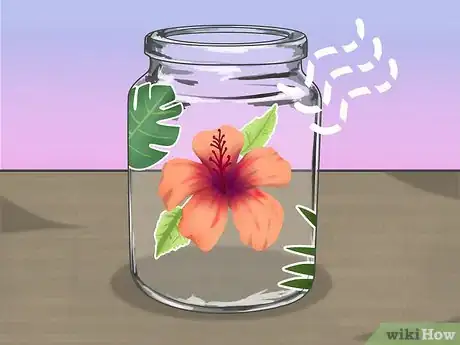 Imagen titulada Decoupage Jars Step 12